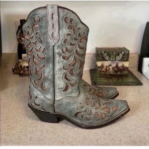 Like New Worn Once Absolutely Gorgeous Rockin Country Cowgirl Boots